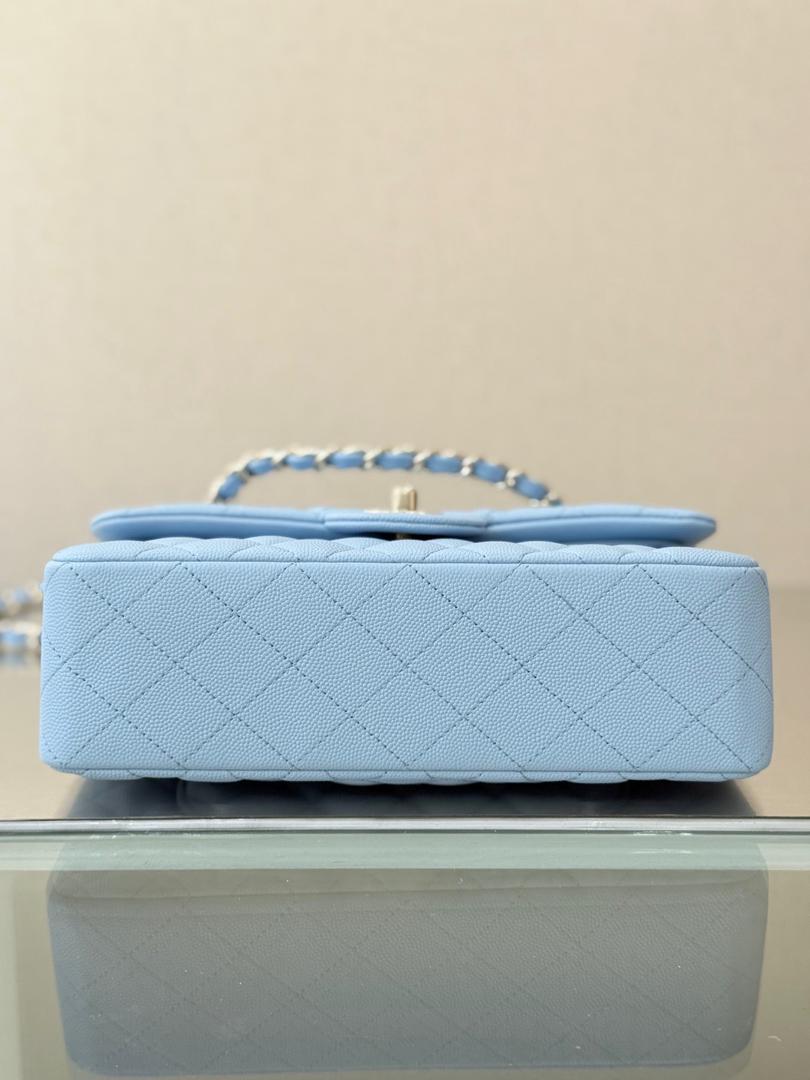 Sky Quilted Chain Bag Blue Light