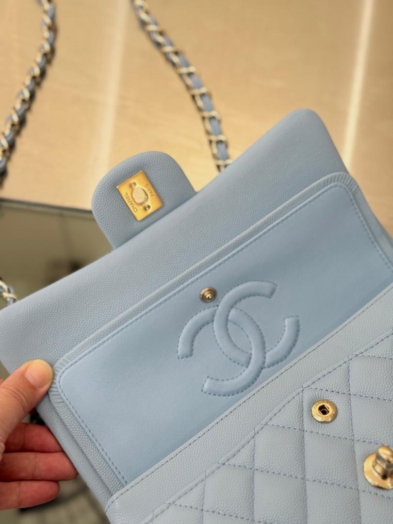 Sky Quilted Chain Bag Blue Light